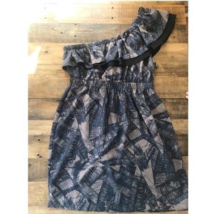 Ruffle one shoulder dress